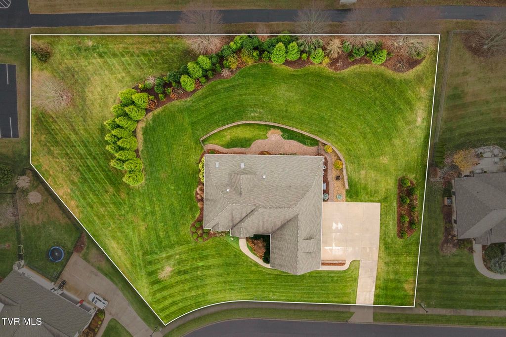 Photo of 99 Hayfield Drive, Johnson City, TN 37615 (MLS # 9988791)