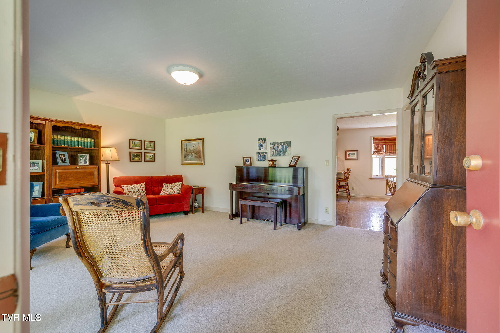632 Cox Hollow Road, Kingsport, Tennessee image 4