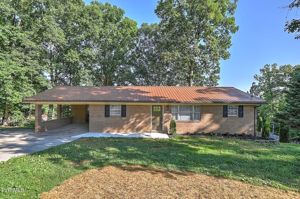 Photo of 314 Crosby Drive, Bean Station, TN 37708 (MLS # 9997011)