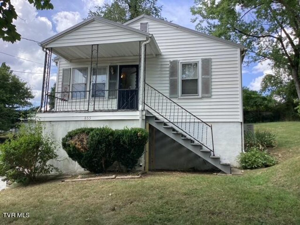 Photo of 855 Mary Street, Bristol, TN 37620 (MLS # 9998209)