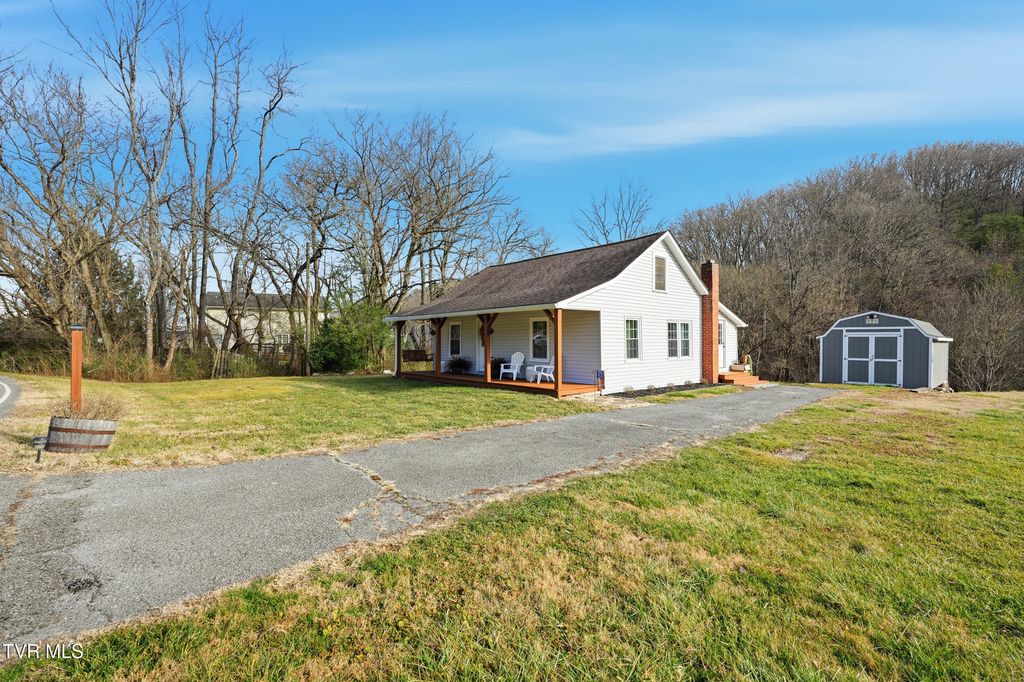 Photo of 1252 Old Jonesboro Road, Bristol, TN 37620 (MLS # 9990737)