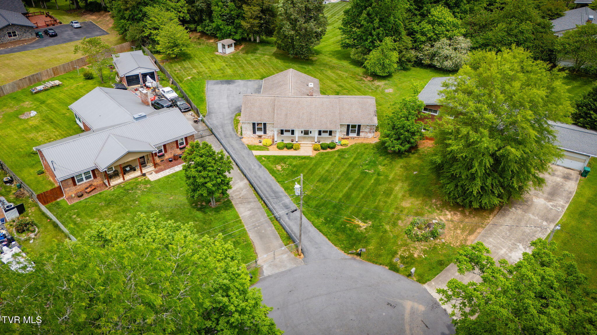 524 Robindale Lane, Kingsport, Tennessee image 30