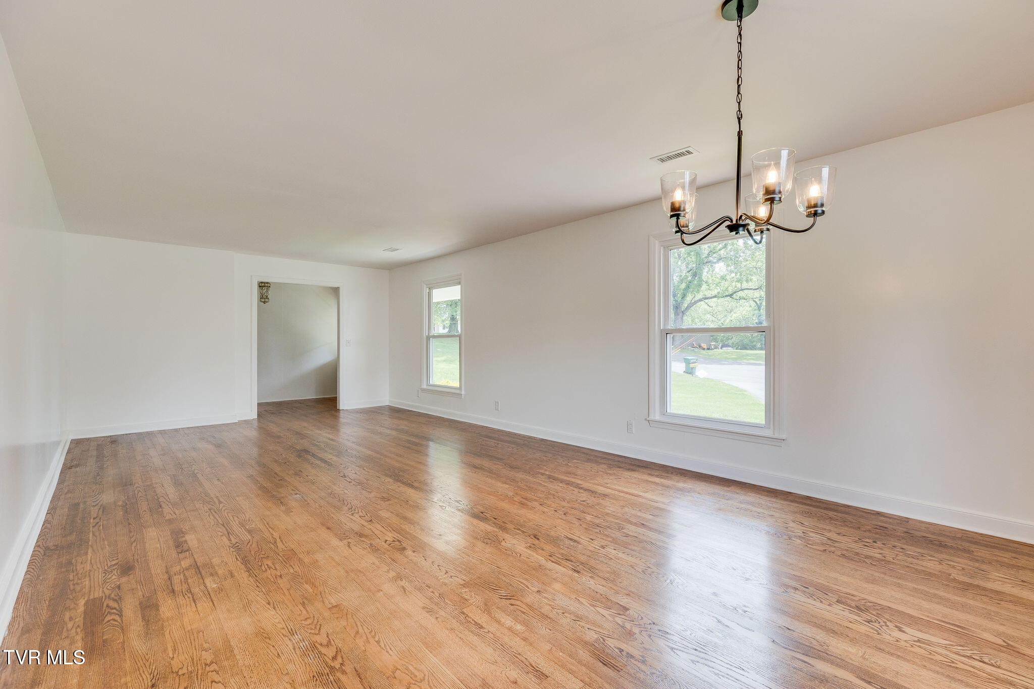 524 Robindale Lane, Kingsport, Tennessee image 10