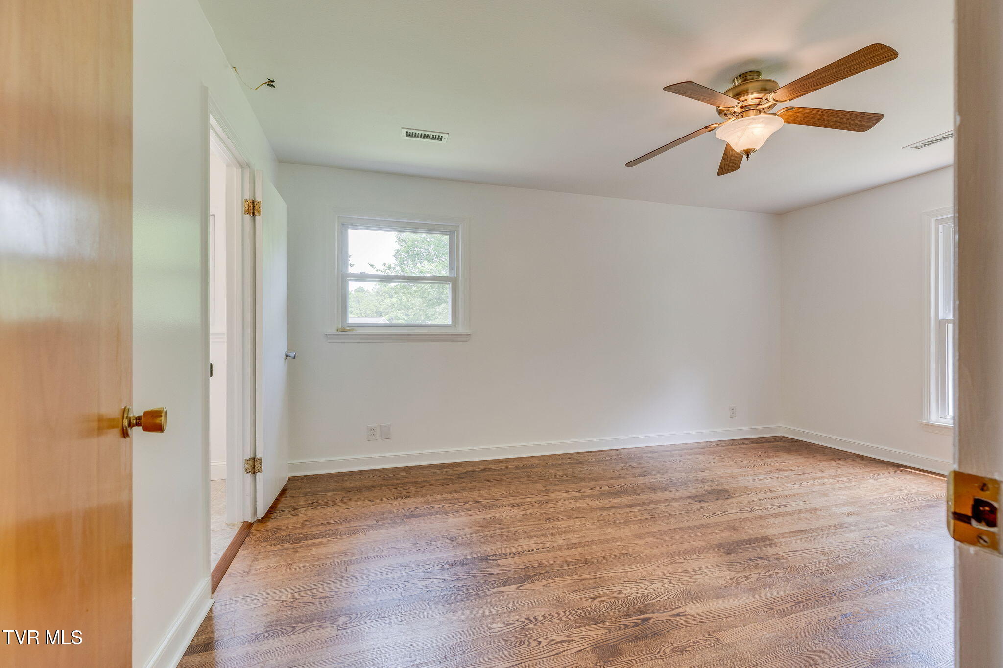 524 Robindale Lane, Kingsport, Tennessee image 19