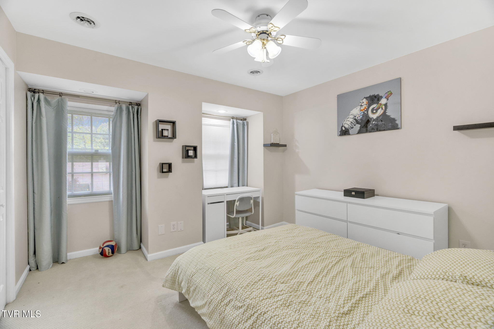 3402 Honeywood Drive, Johnson City, Tennessee image 43