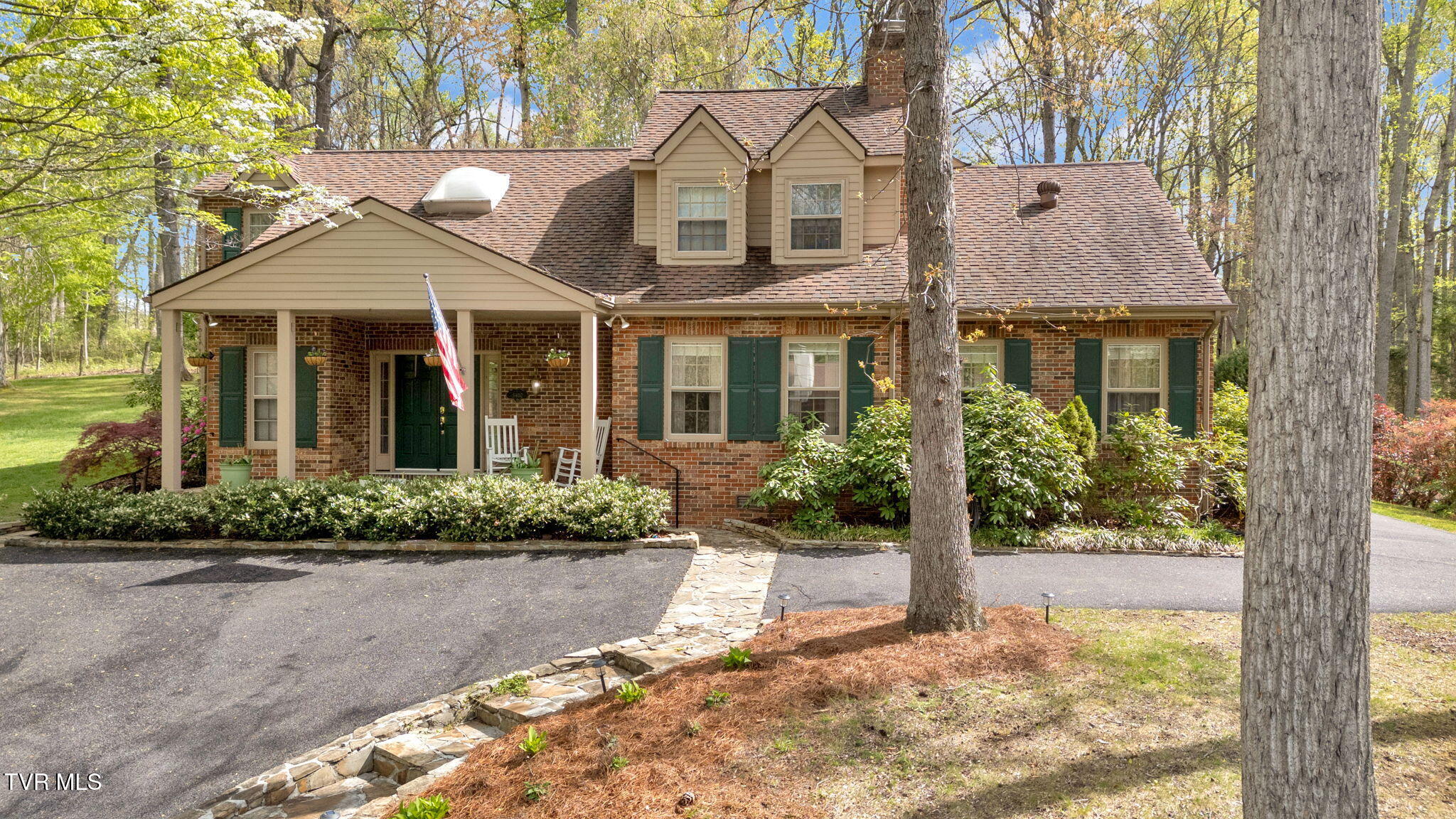 3402 Honeywood Drive, Johnson City, Tennessee image 4