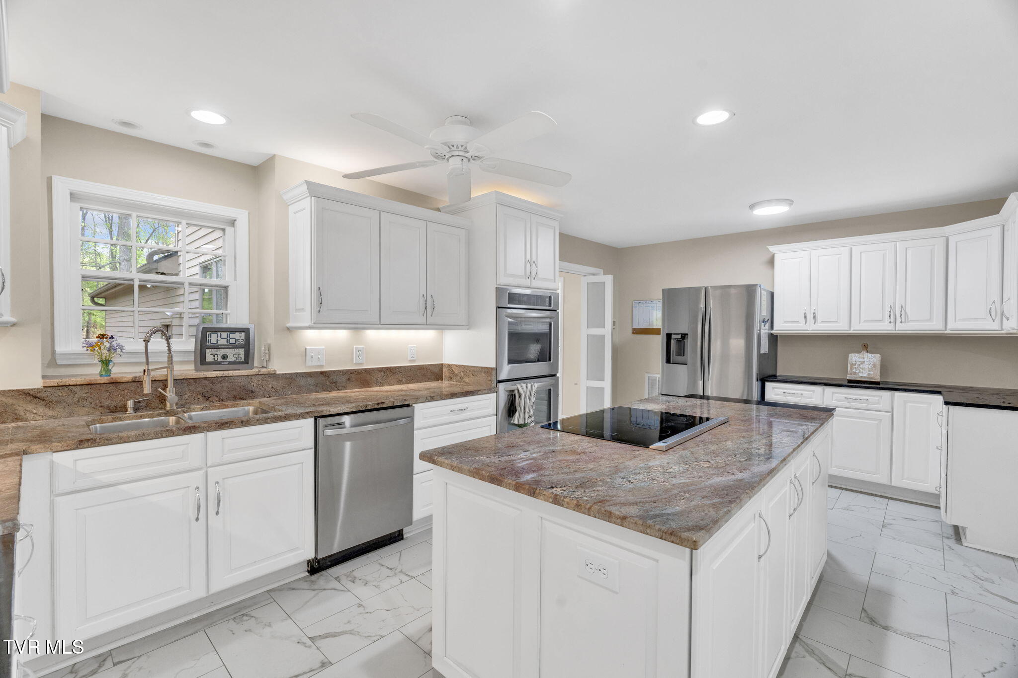 3402 Honeywood Drive, Johnson City, Tennessee image 15