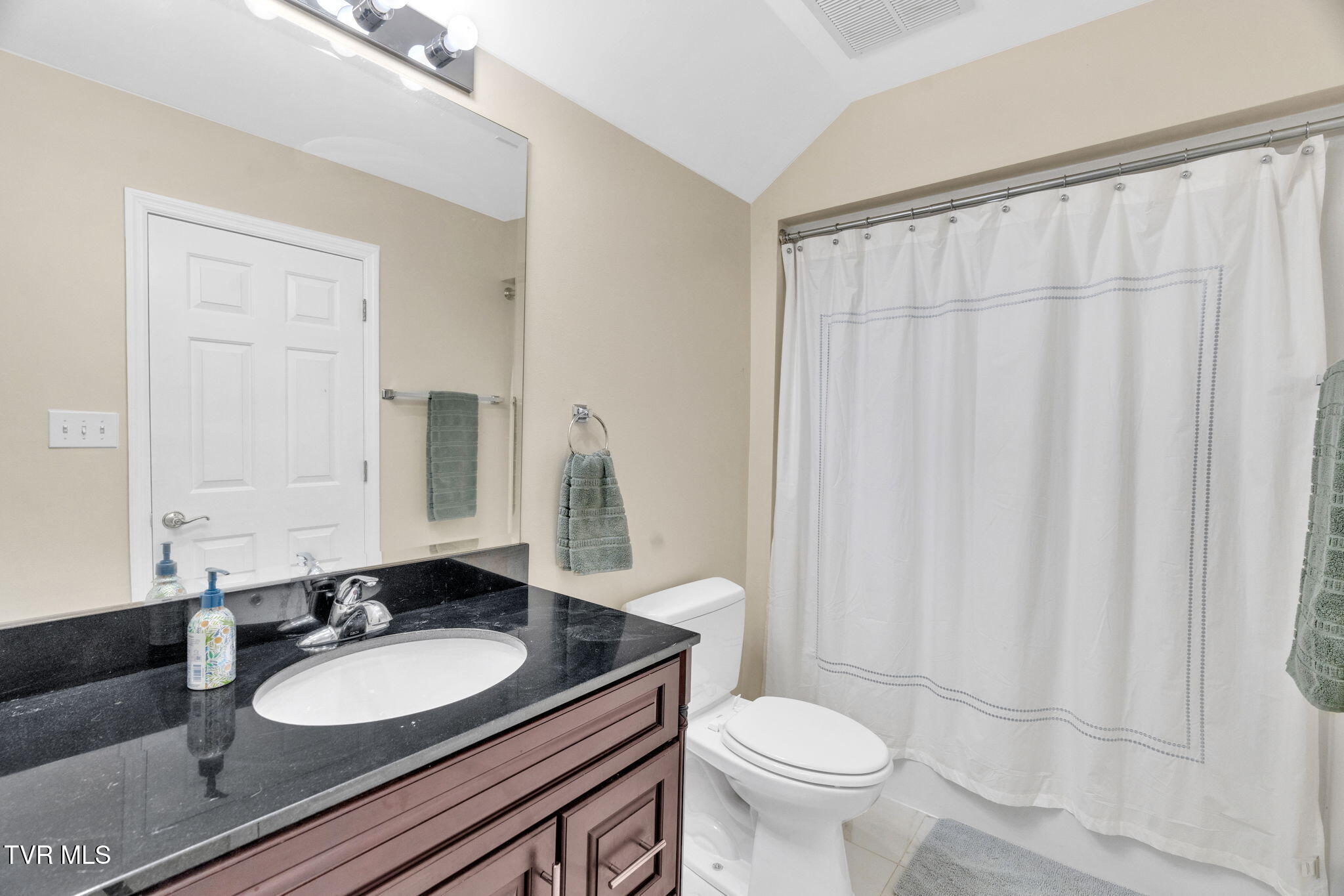 3402 Honeywood Drive, Johnson City, Tennessee image 47
