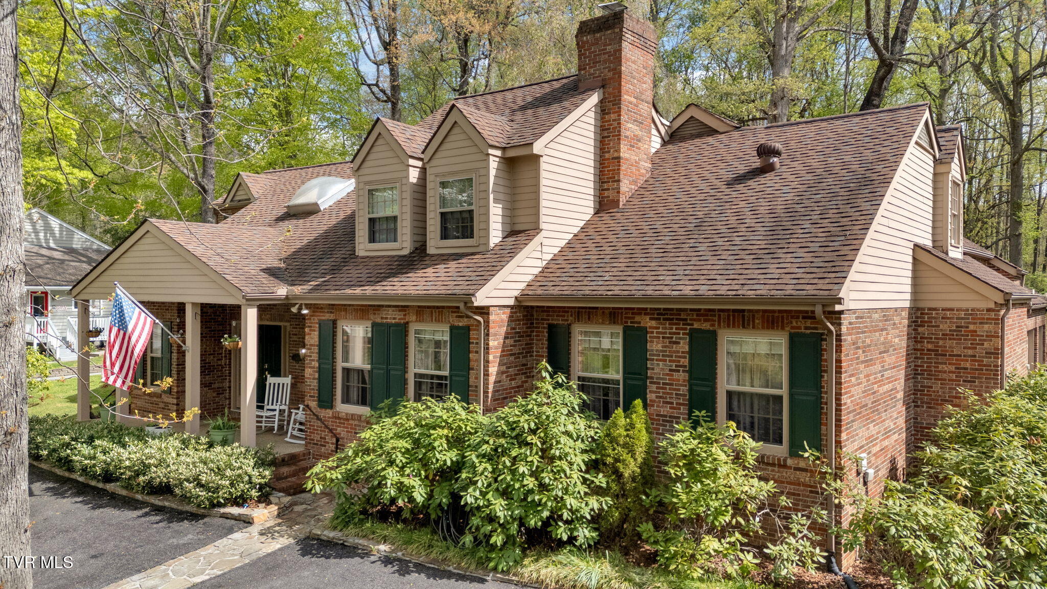 3402 Honeywood Drive, Johnson City, Tennessee image 2