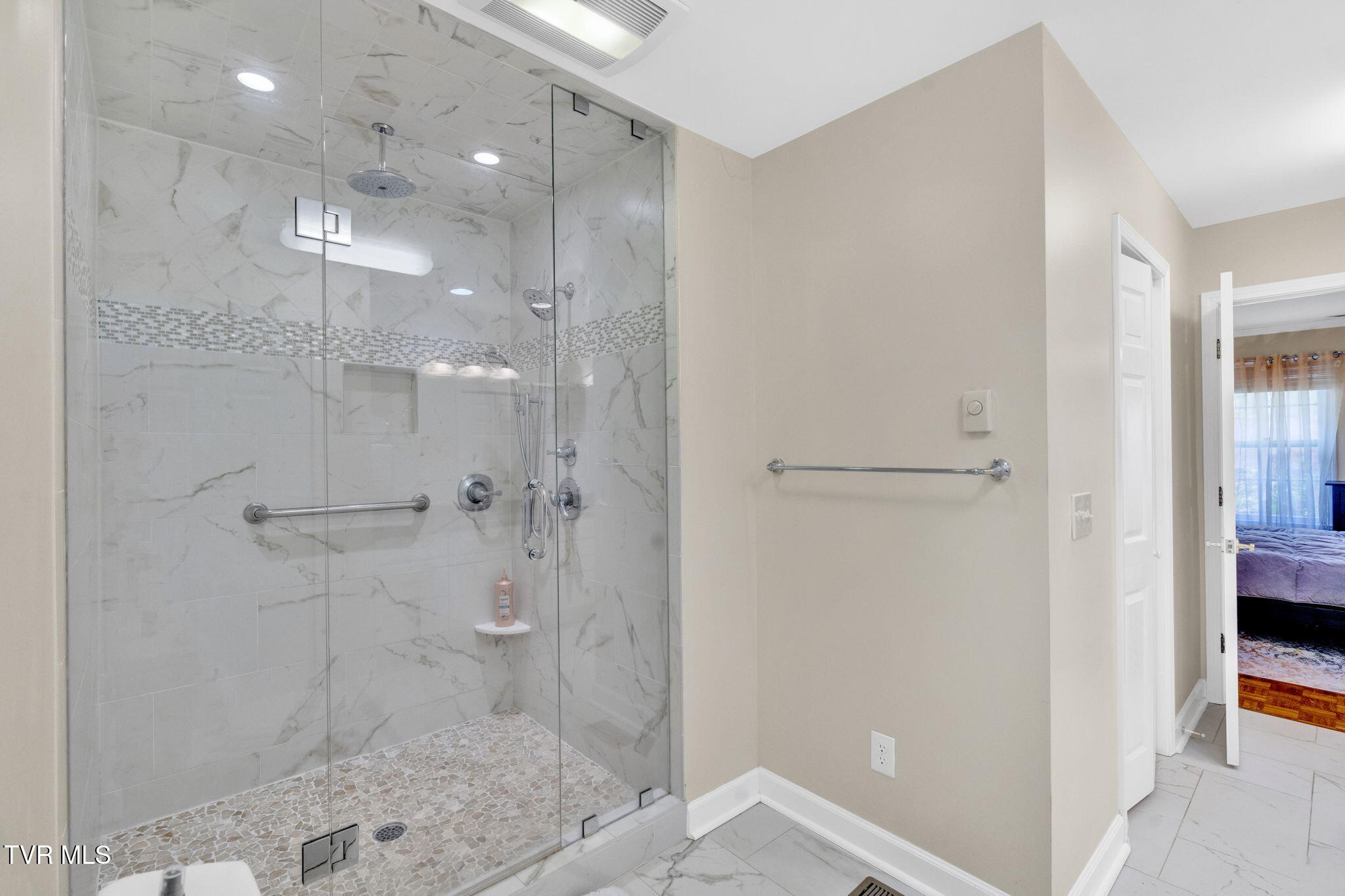 3402 Honeywood Drive, Johnson City, Tennessee image 28