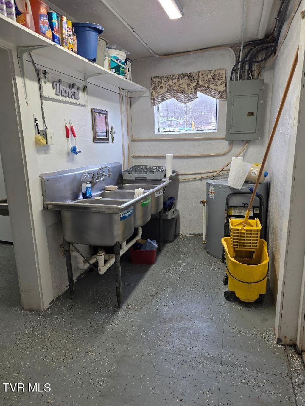 Photo of 122 Main Street, Mountain City, TN 37683 (MLS # 9992075)