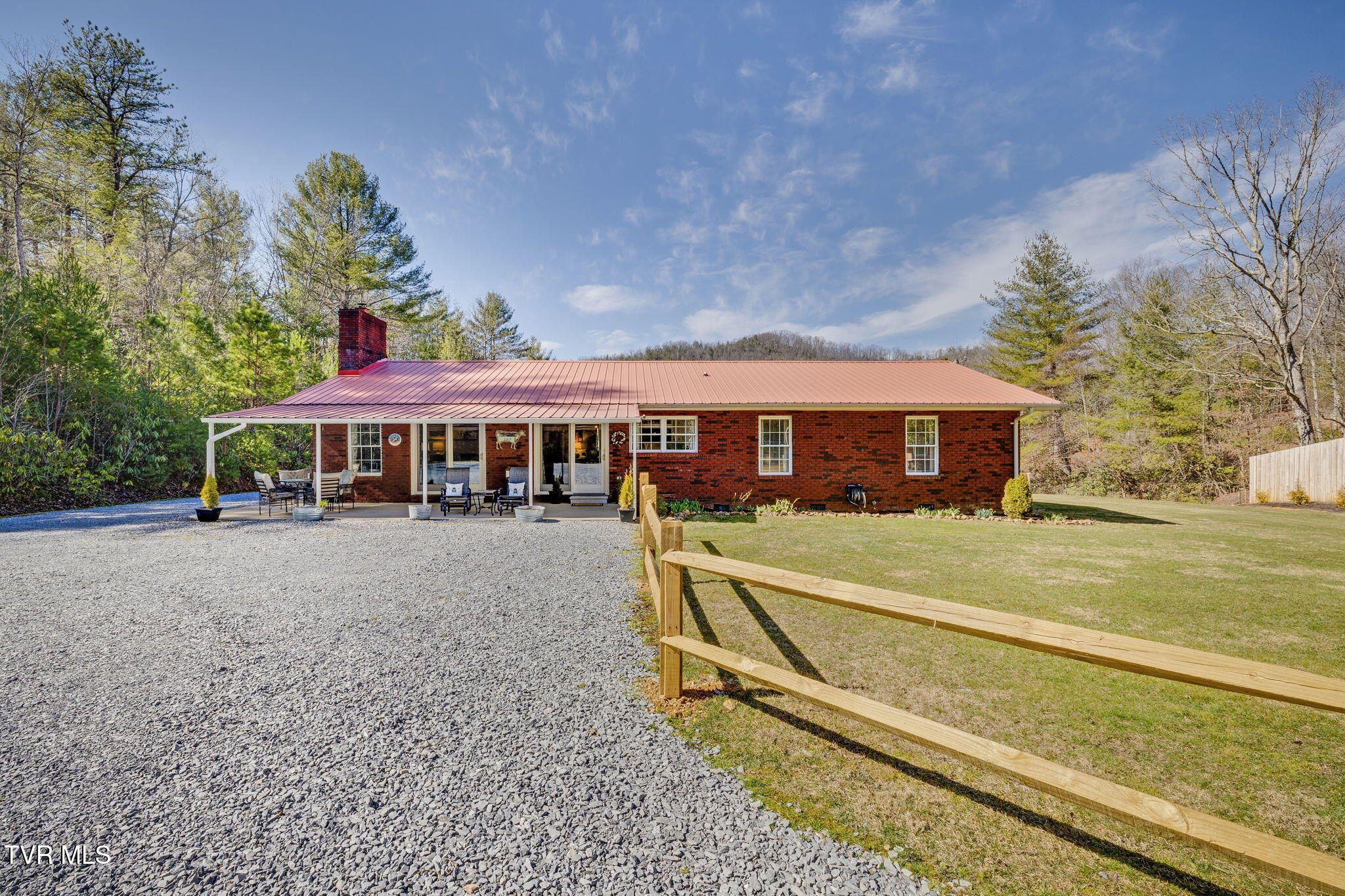 200 Laurel Flats Road, Unicoi, Tennessee image 28