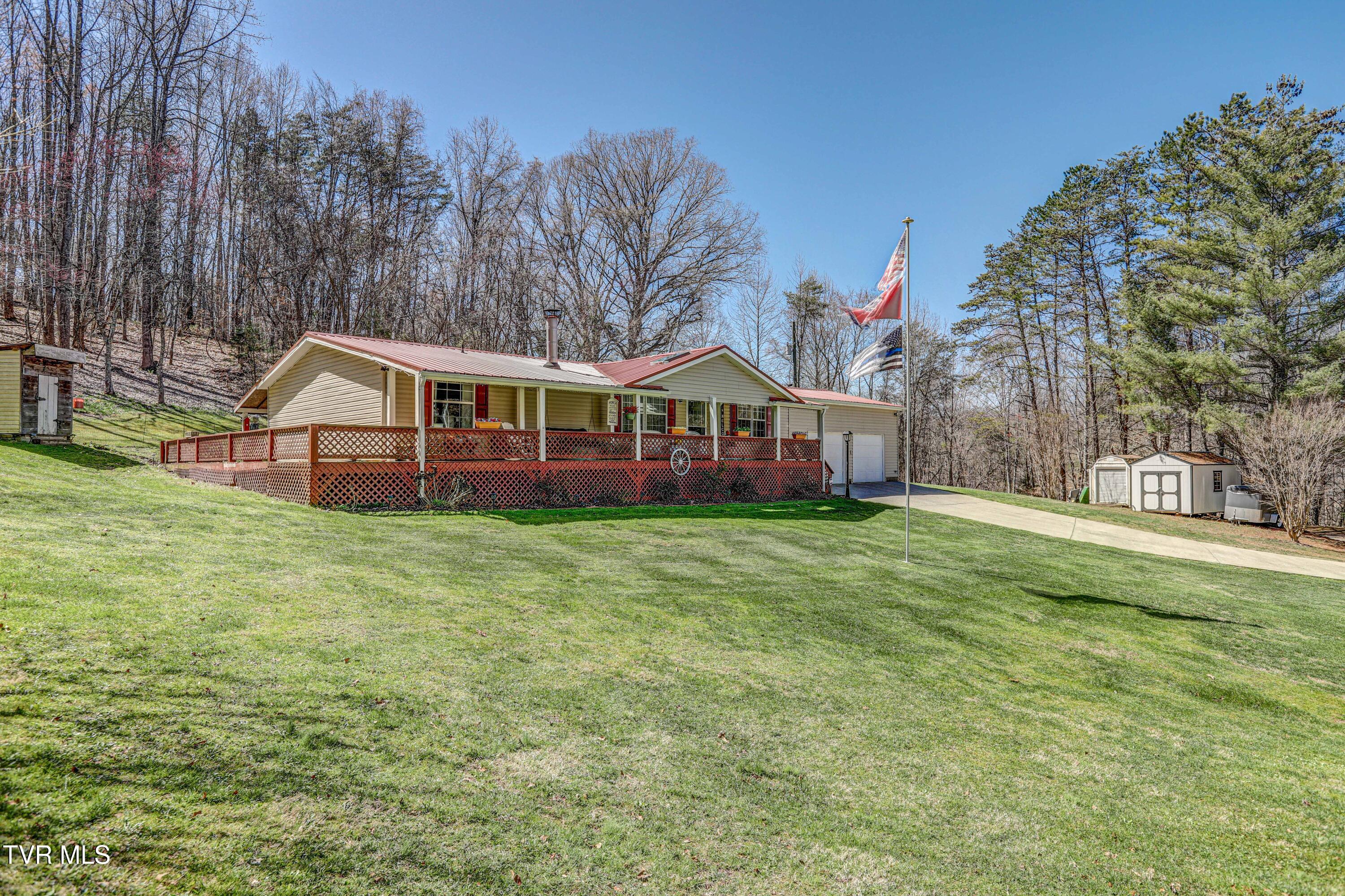 3595 Highway 11