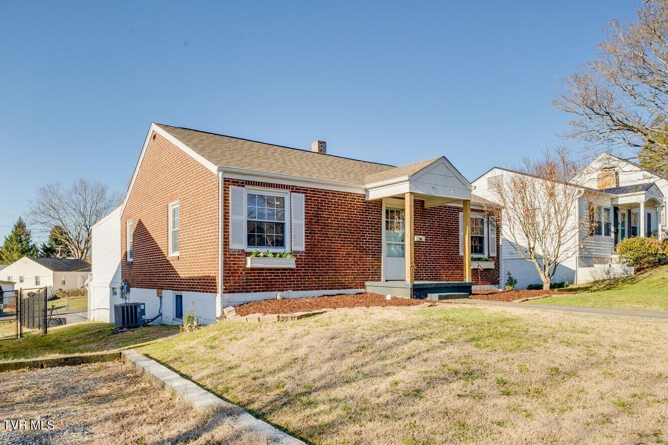 824 Taylor Street, Bristol, Tennessee image 2