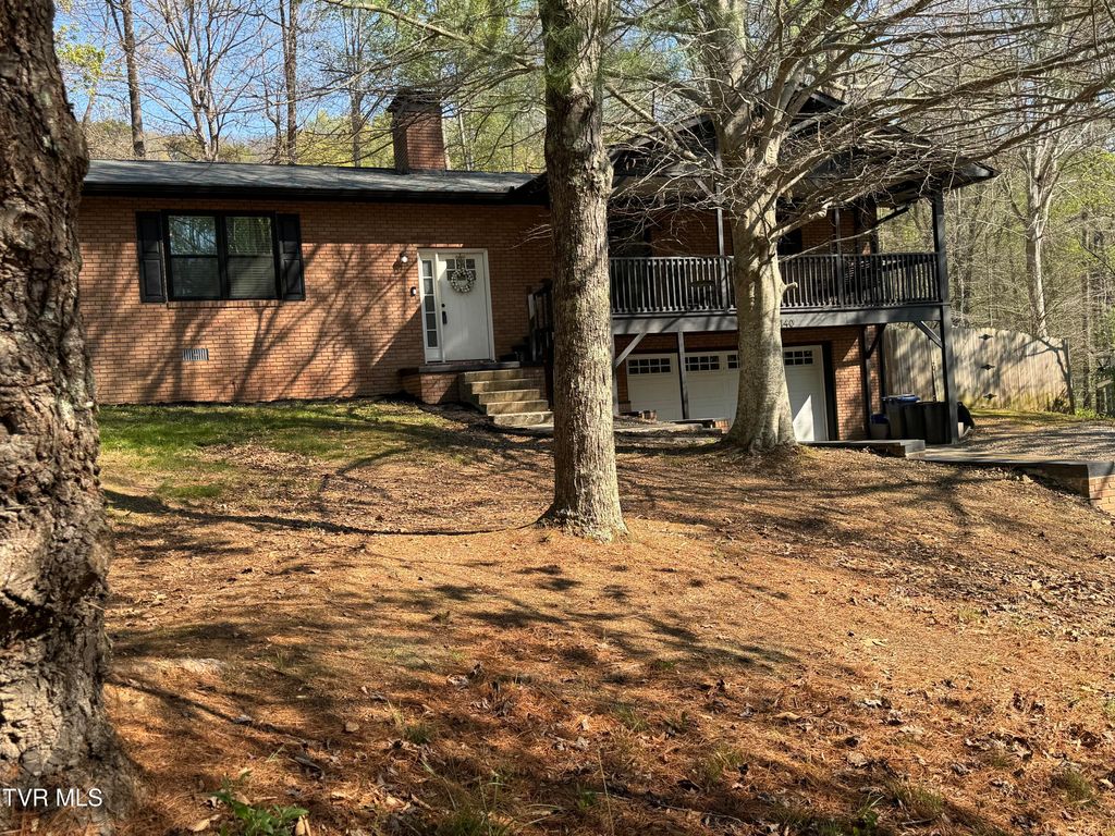 Photo of 140 Teague Lane, Jacksboro, TN 37757 (MLS # 9993571)