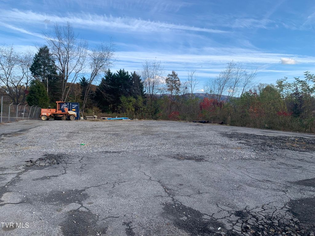 Photo of 4045 Weaver Pike, Bluff City, TN 37618 (MLS # 9986106)