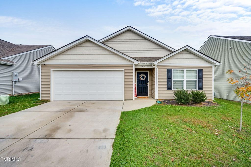 Photo of 1237 Stamp Lodge Road, Kingsport, TN 37660 (MLS # 9988633)