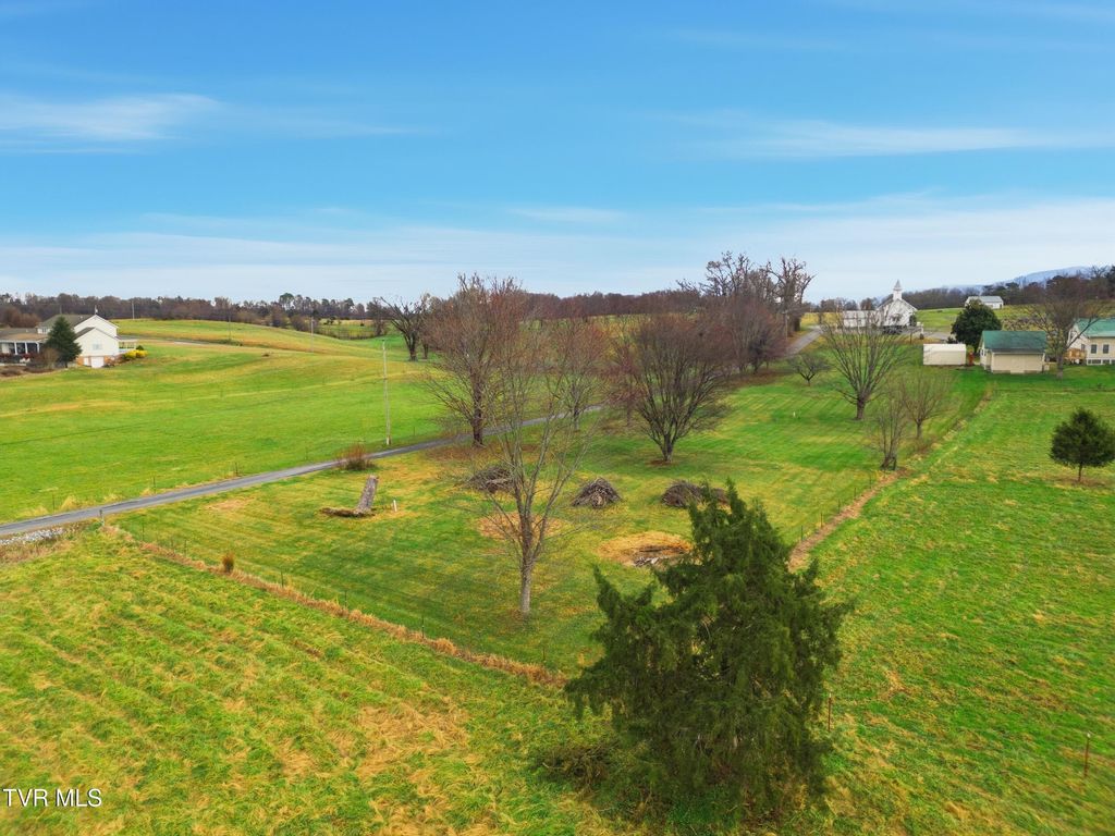 Photo of 45 Bonnie Johnson Lane, Greeneville, TN 37743 (MLS # 9988999)