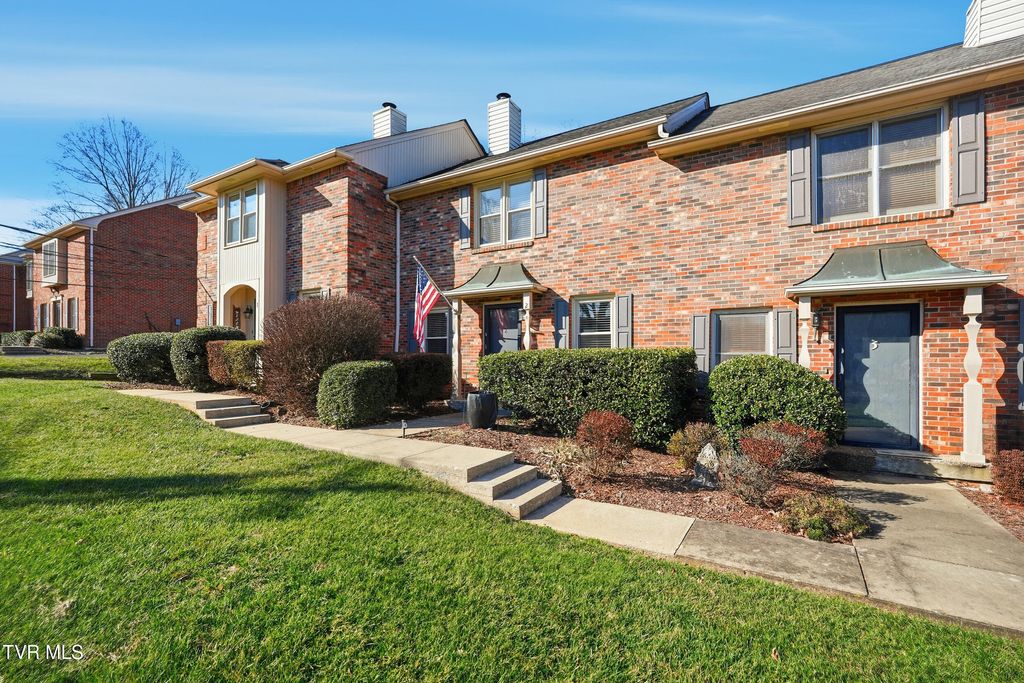 Photo of 1707 Lakeview Dr Dr #2, Johnson City, TN 37601 (MLS # 9990574)