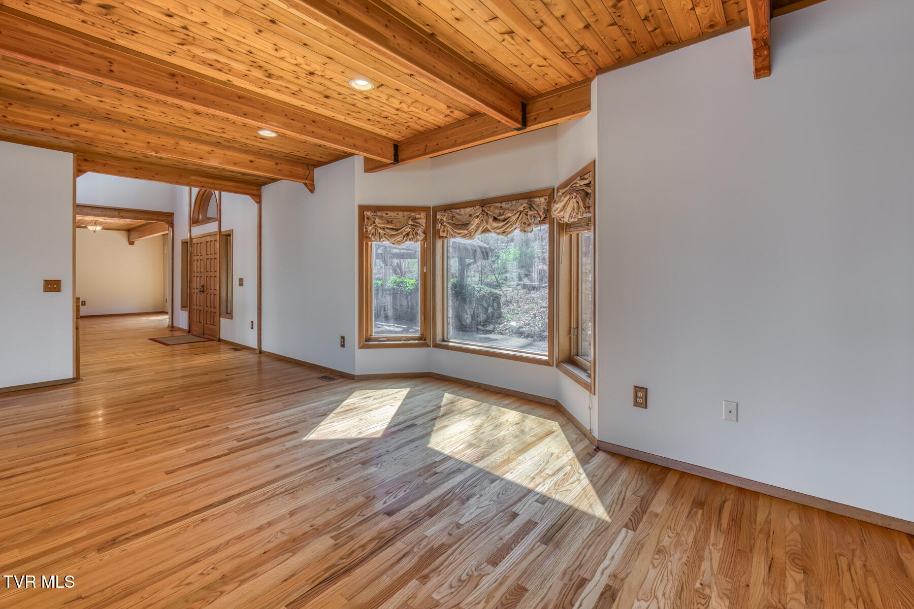 579 Lake Drive, Piney Flats, Tennessee image 38