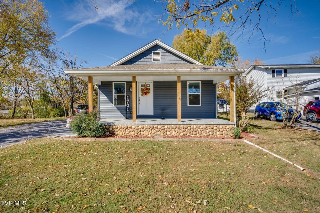 Photo of 1701 Millard Street, Johnson City, TN 37601 (MLS # 9987959)
