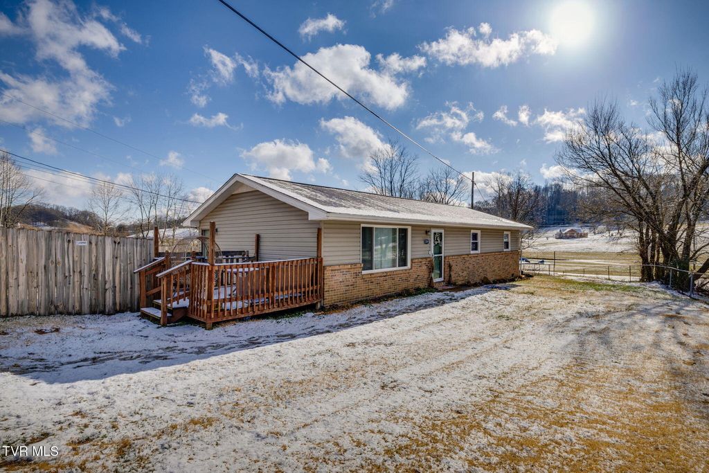 Photo of 1309 Powell Mountain Road, Duffield, VA 24244 (MLS # 9990344)