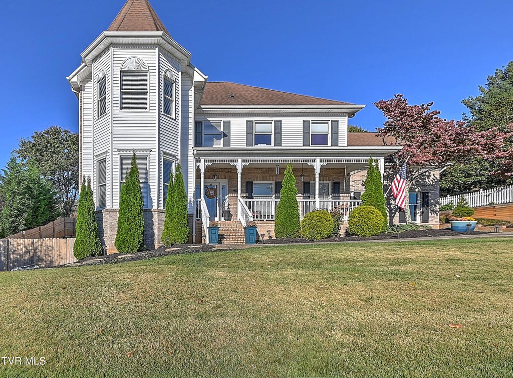 Photo of 2308 Granite Drive, Johnson City, TN 37604 (MLS # 9987438)