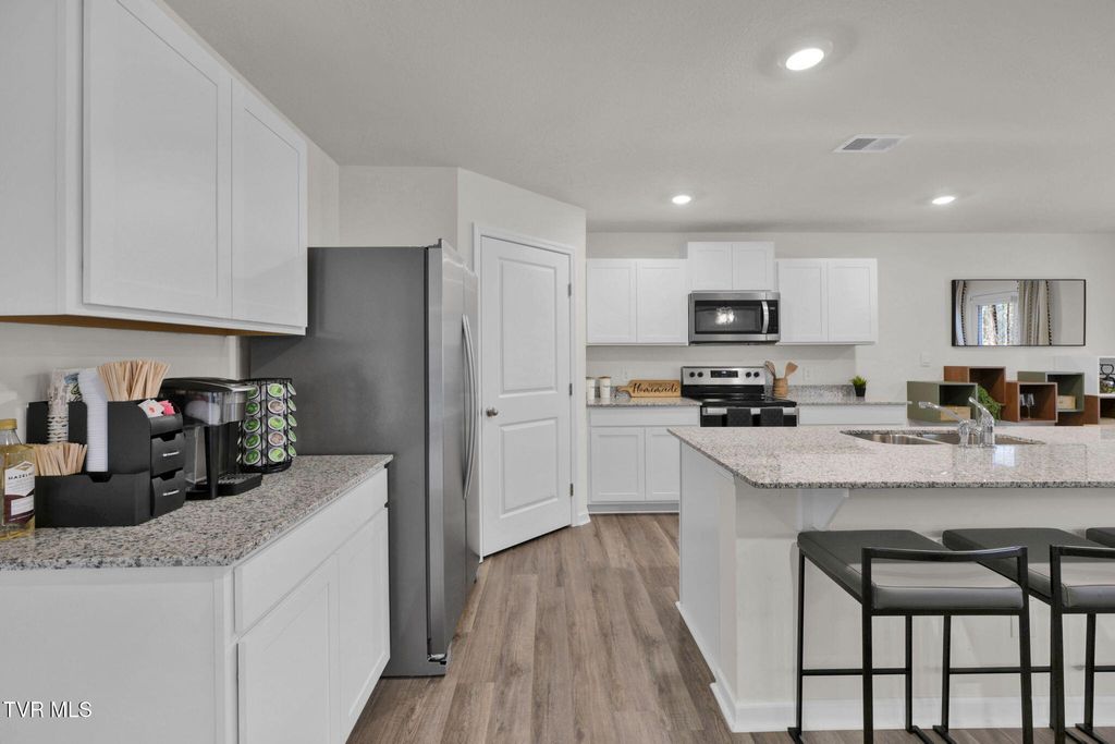 Photo of 1171 Aspen Terrace, Greeneville, TN 37745 (MLS # 9988179)