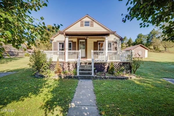 221 AMIS CHAPEL RD, SURGOINSVILLE, TN 37873 - Image dc228abf0d84ceebceb0d400c63ea2e0/4236567384