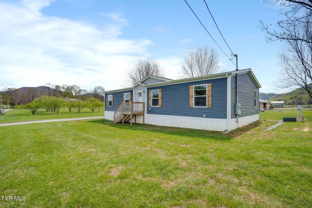 Photo of 112 Maple Lane, Jonesborough, TN 37659 (MLS # 9993606)