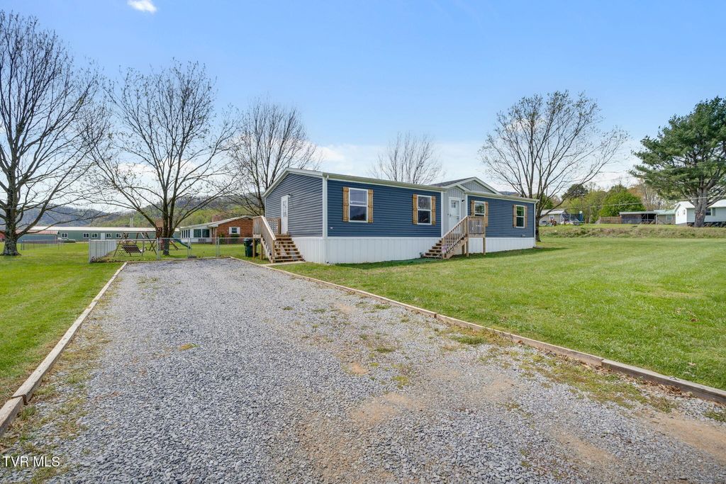 Photo of 112 Maple Lane, Jonesborough, TN 37659 (MLS # 9993606)