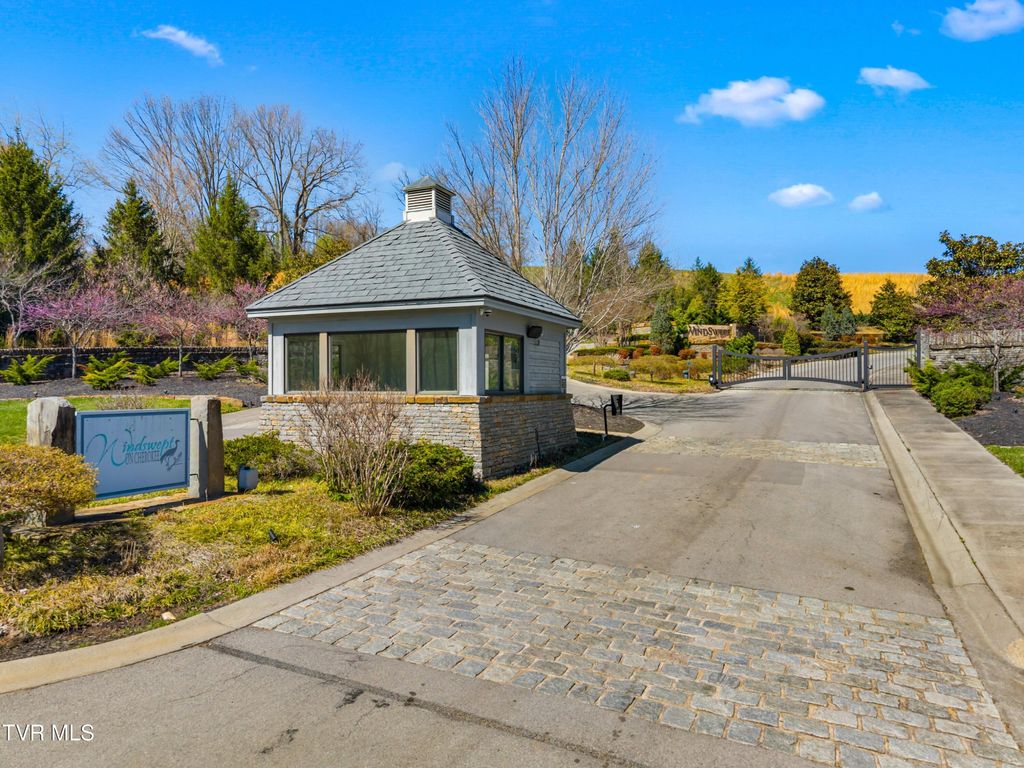 Photo of 2477 Starboard Crest Road, Morristown, TN 37814 (MLS # 9993091)