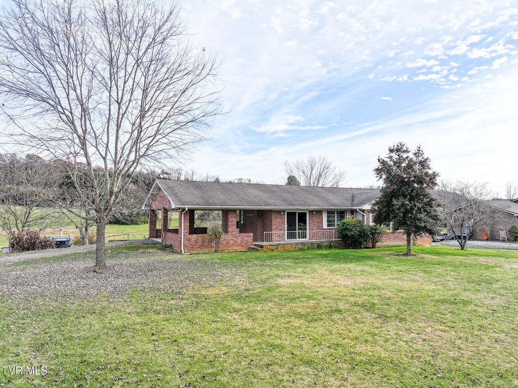 Photo of 180 Doughtys Chapel Road, Greeneville, TN 37745 (MLS # 9988550)