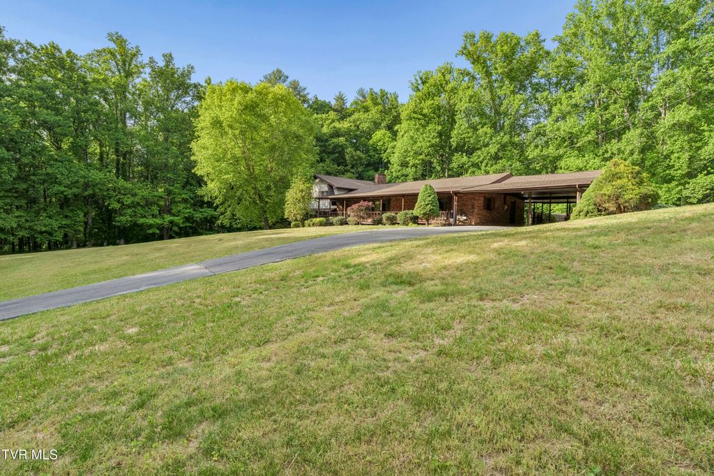 Photo of 128 Lum Mcintosh Road, Erwin, TN 37650 (MLS # 9995842)