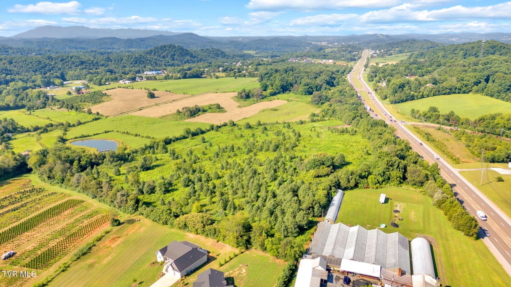 Photo of 6200 Bristol Highway, Johnson City, TN 37601 (MLS # 9996168)