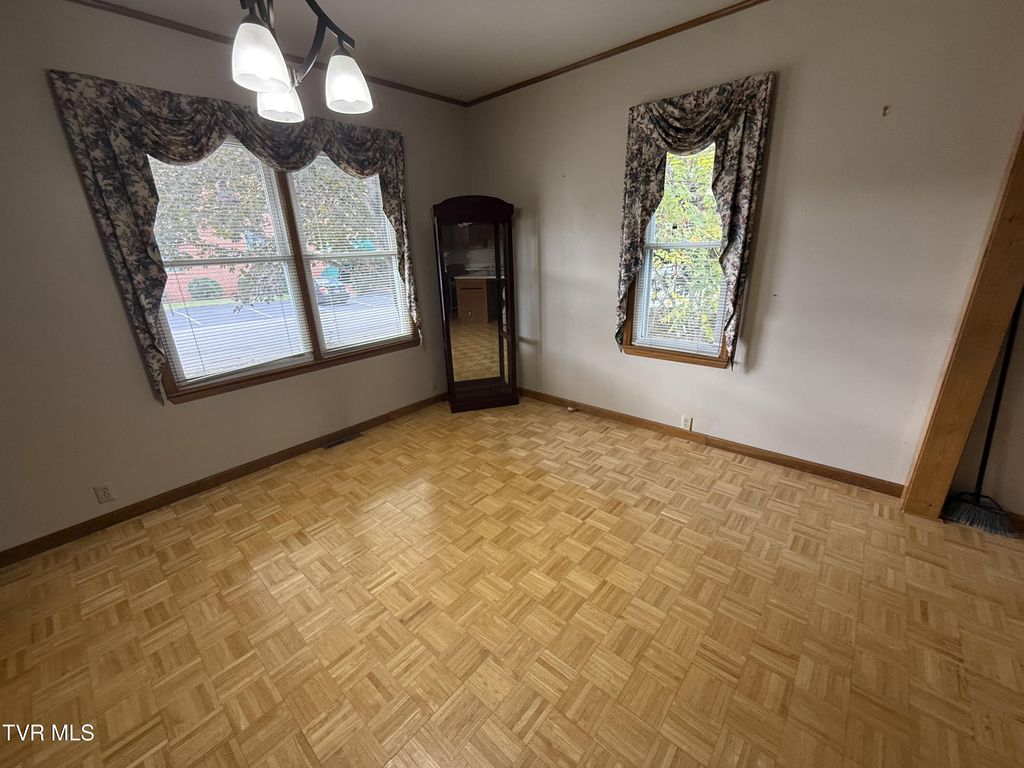 Photo of 315 9th Street, Erwin, TN 37650 (MLS # 9987085)