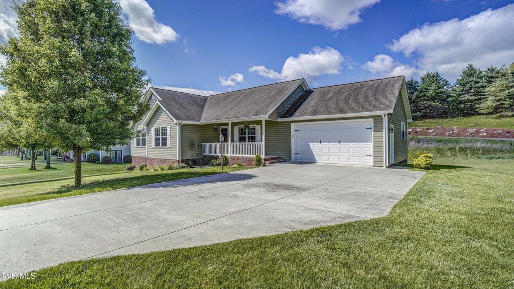 Photo of 17500 Bridle Drive, Abingdon, VA 24210 (MLS # 9994737)