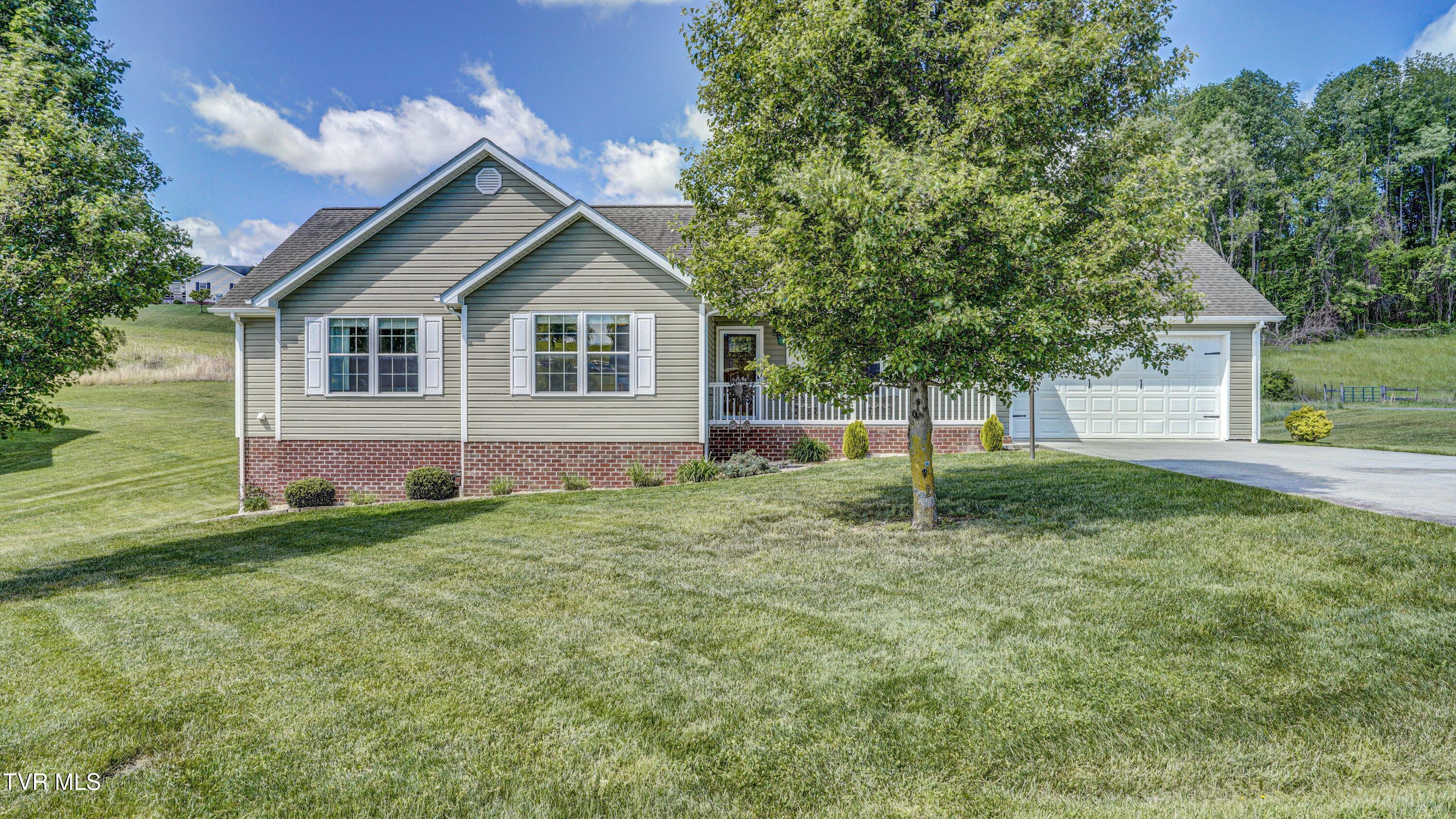 17500 Bridle Drive