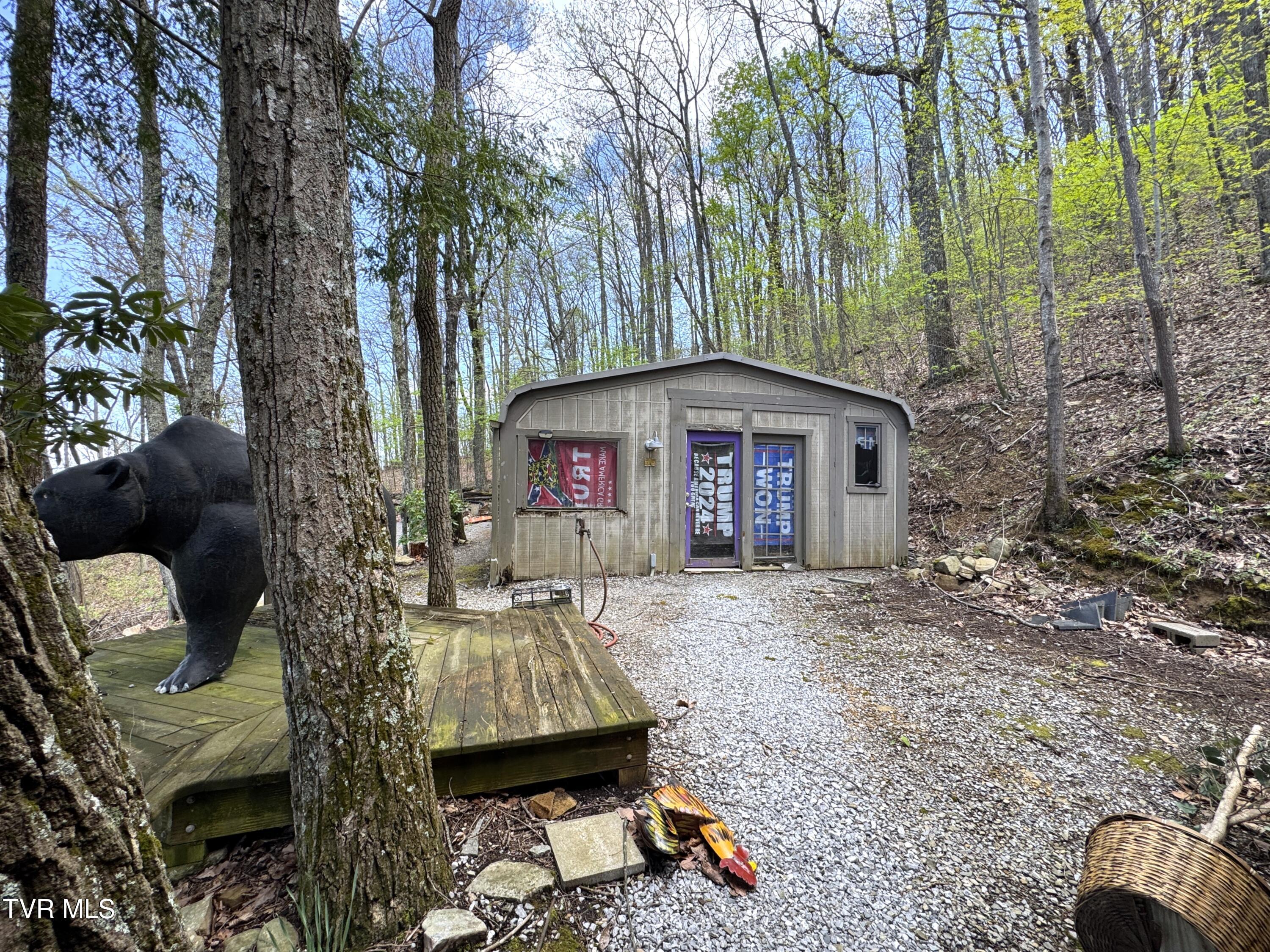 2939 Dupont Springs Road, Sevierville, Tennessee image 8