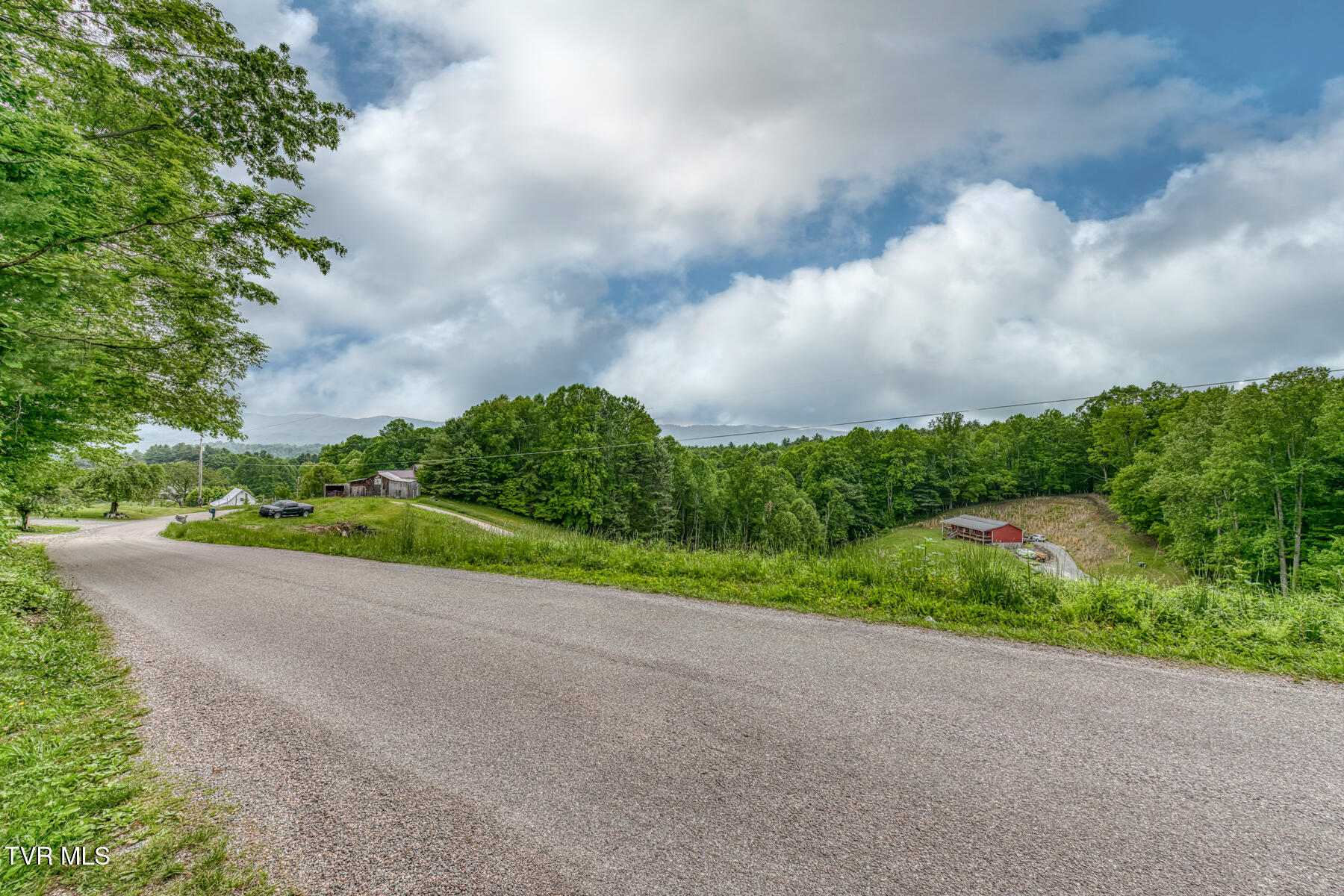 996 Fox Hollow Road, Mountain City, Tennessee image 38