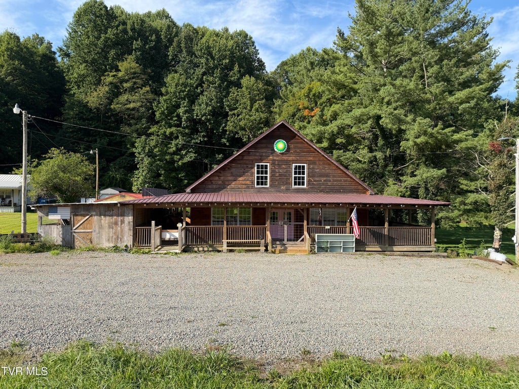 Photo of 11190 Highway 421, Trade, TN 37691 (MLS # 10000040)