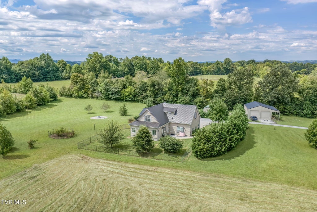 Photo of 110 Richard Blake Road, Greeneville, TN 37743 (MLS # 10000792)