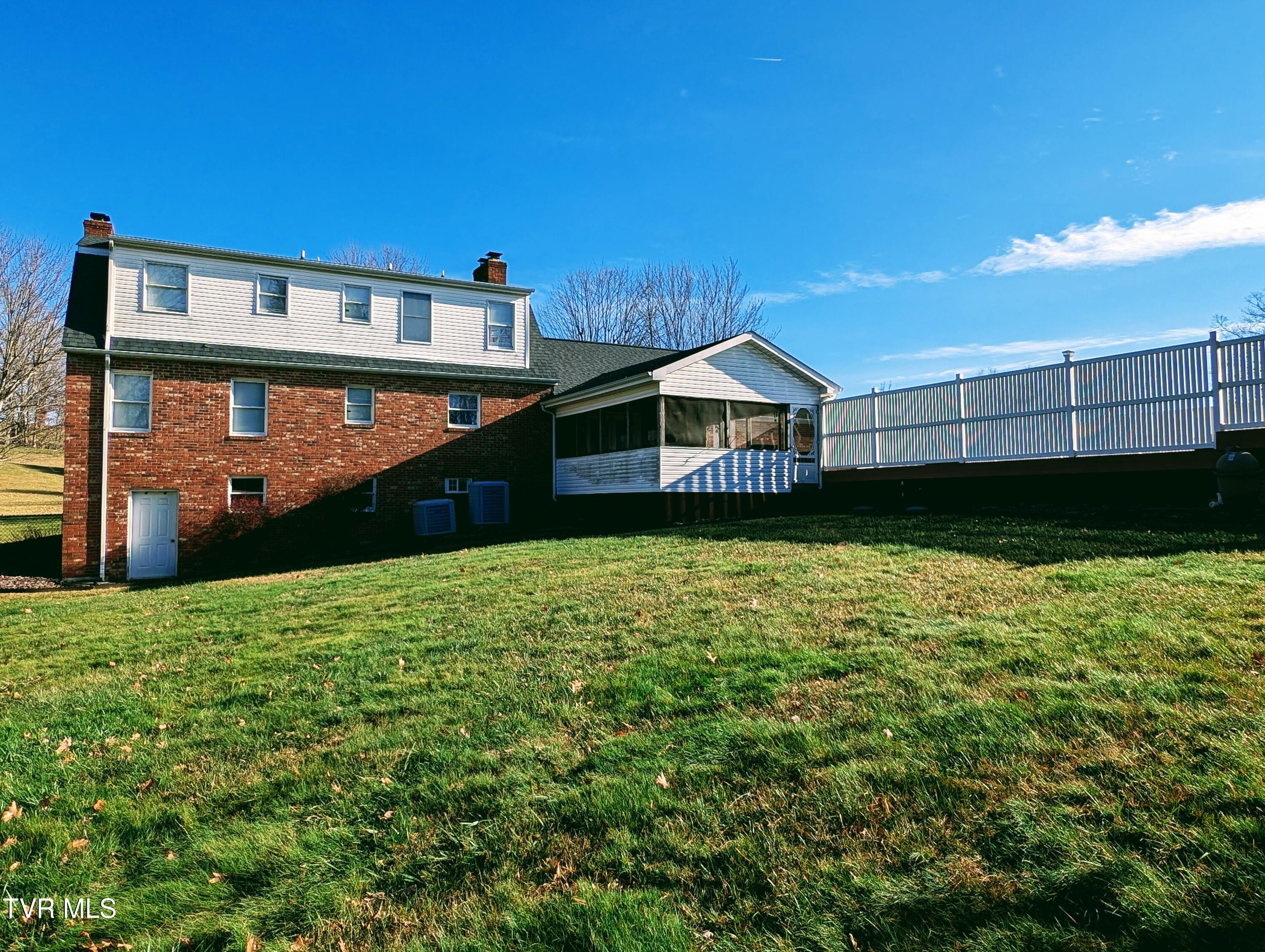 2595 Rose Ridge Ridge, Clintwood, Virginia image 5