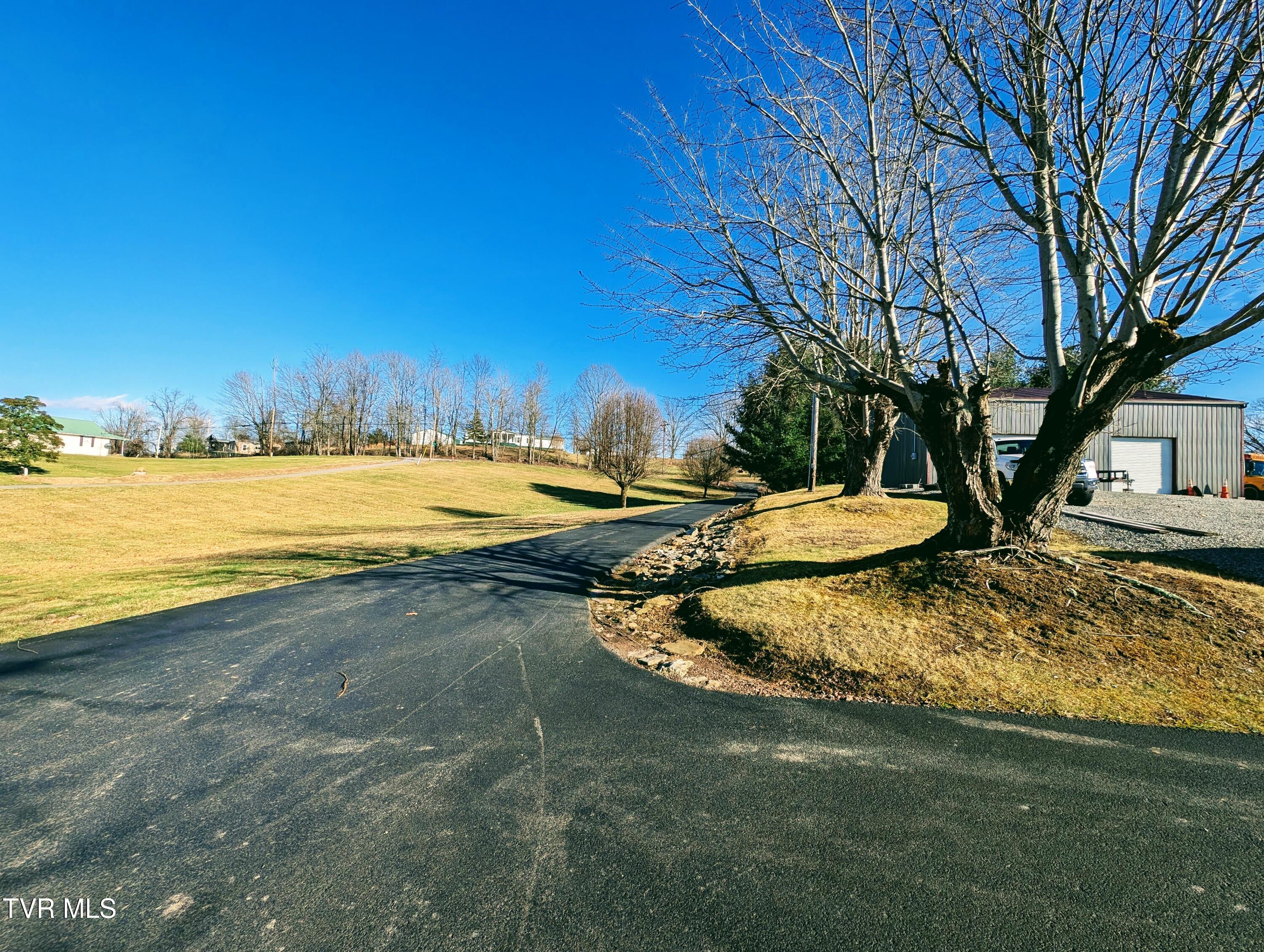 2595 Rose Ridge Ridge, Clintwood, Virginia image 24