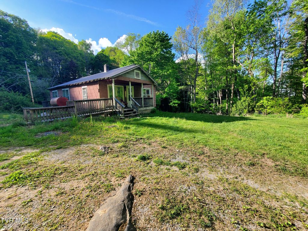 Photo of 190 Big Cove Creek Road, Roan Mountain, TN 37687 (MLS # 9995128)