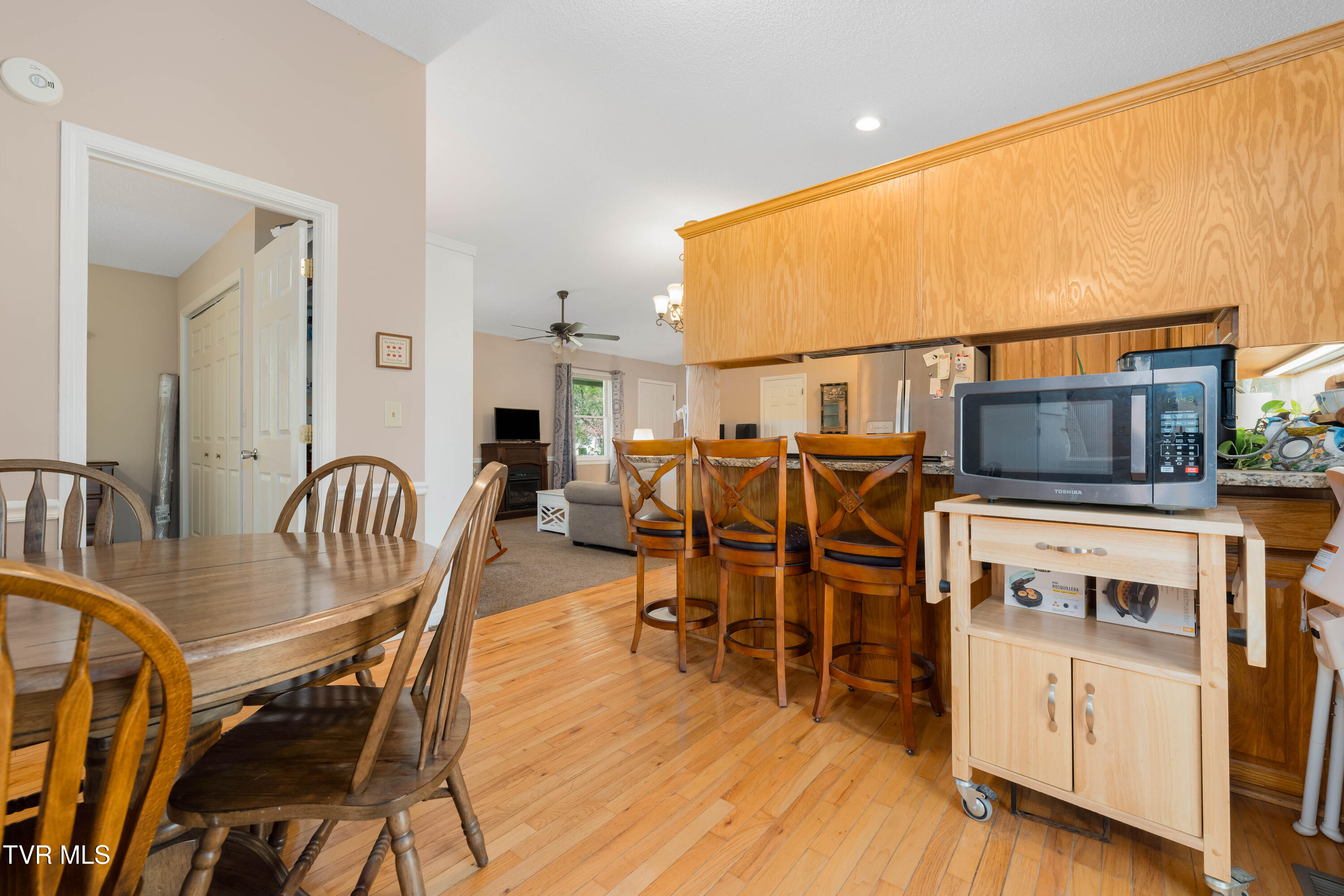 525 Adams Road, Mountain City, Tennessee image 8