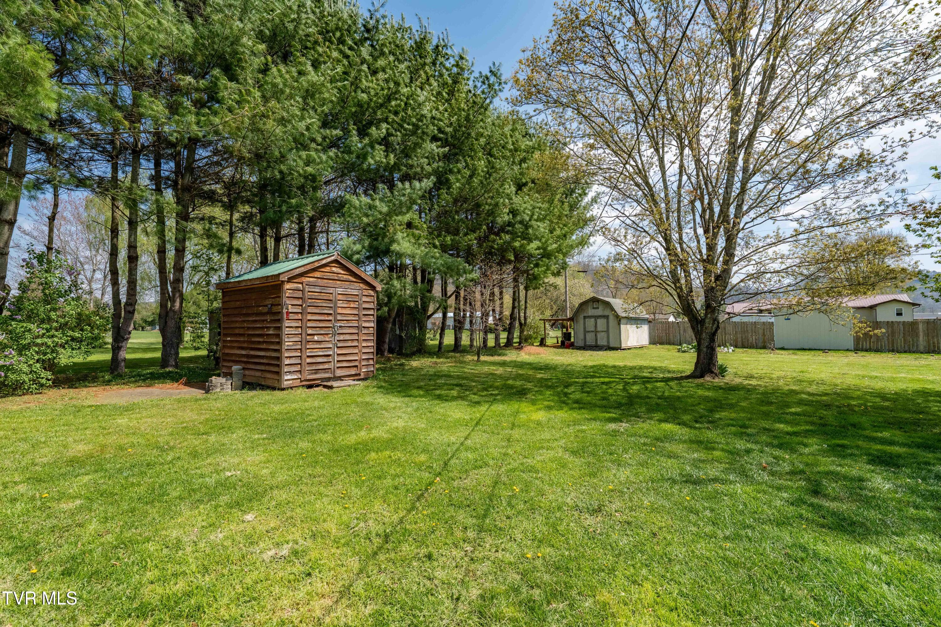 525 Adams Road, Mountain City, Tennessee image 38