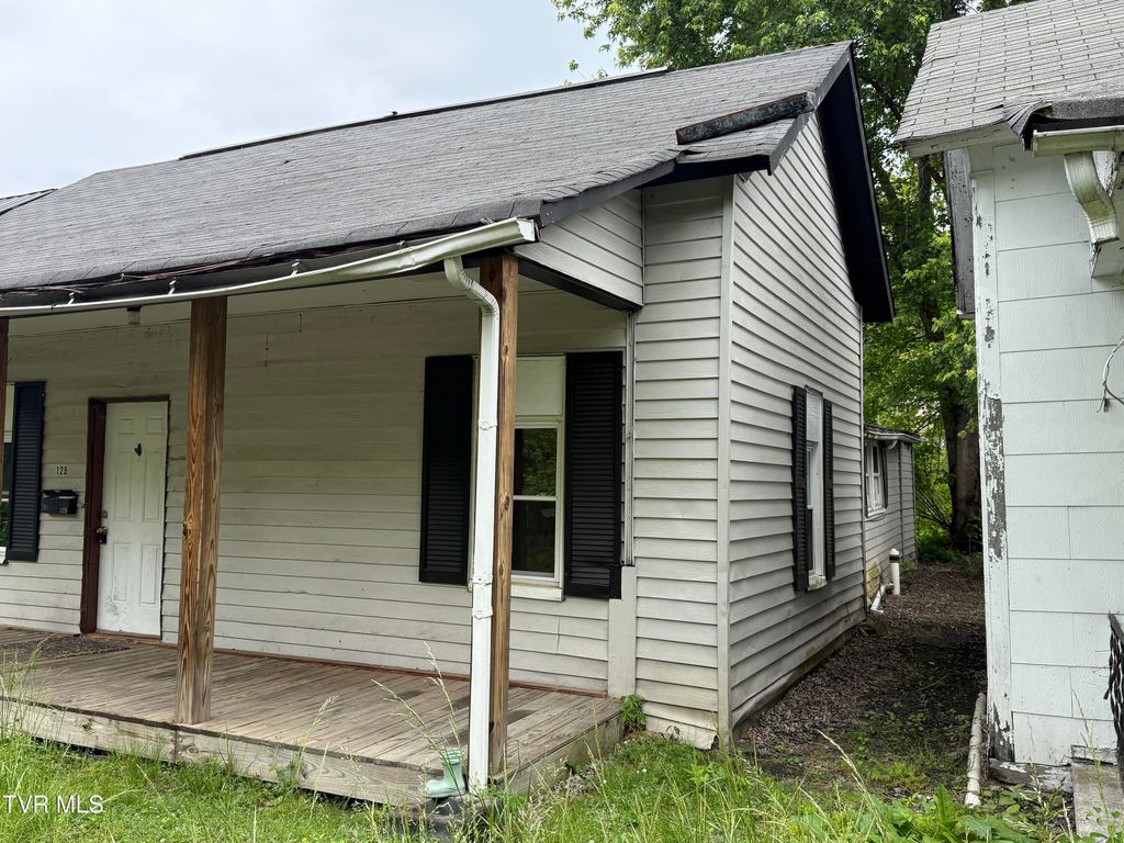Photo of 127 Keystone Street, Appalachia, VA 24216 (MLS # 9995194)