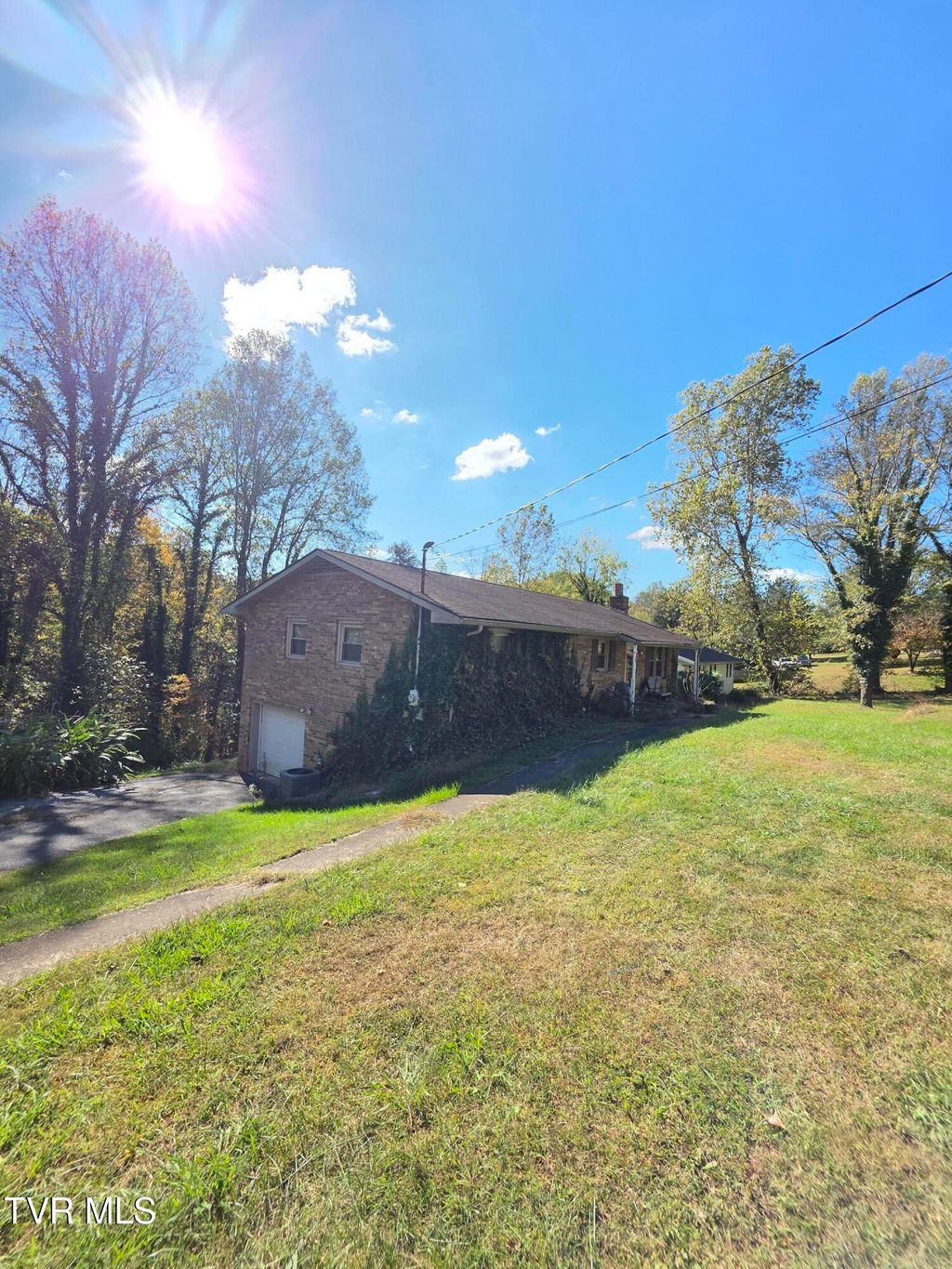 Photo of 428 Light Street, Kingsport, TN 37663 (MLS # 9987130)