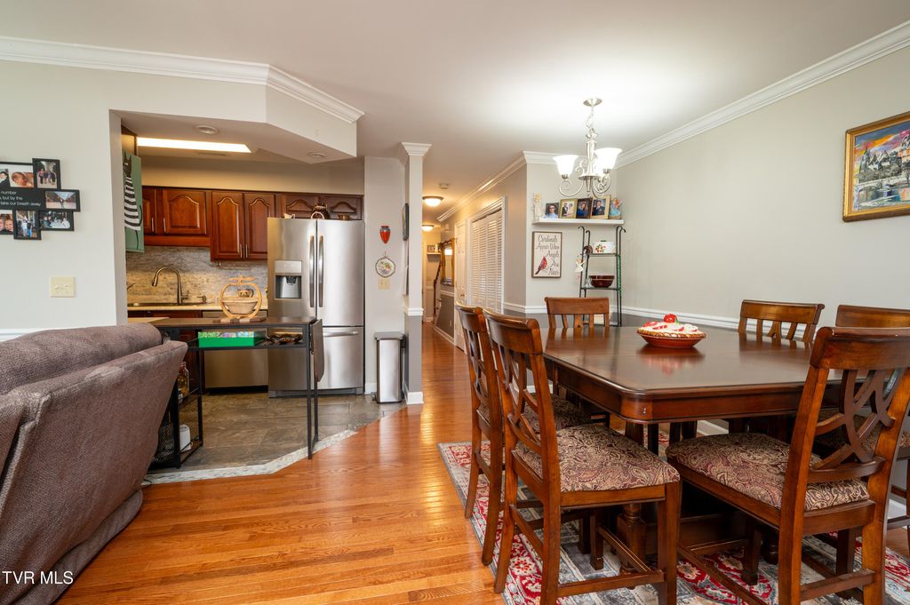 Photo of 2030 Manor Court #2030, Kingsport, TN 37660 (MLS # 9990132)